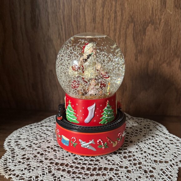 Coca-Cola Santa Musical Snow Globe by Hallmark - Picture 5 of 6